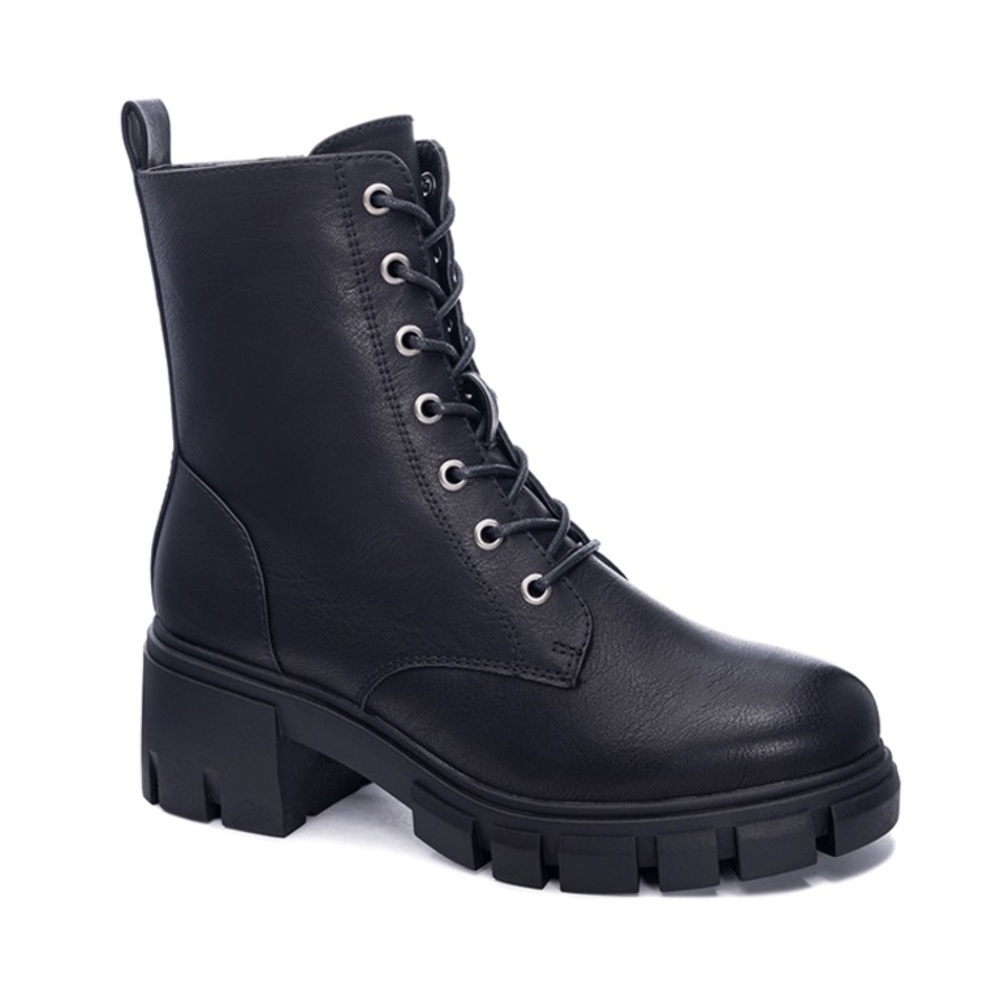 Dirty Laundry Black Newz Combat Boots Vegan Leather Lace and Zip Lug Heel Sz 7.5